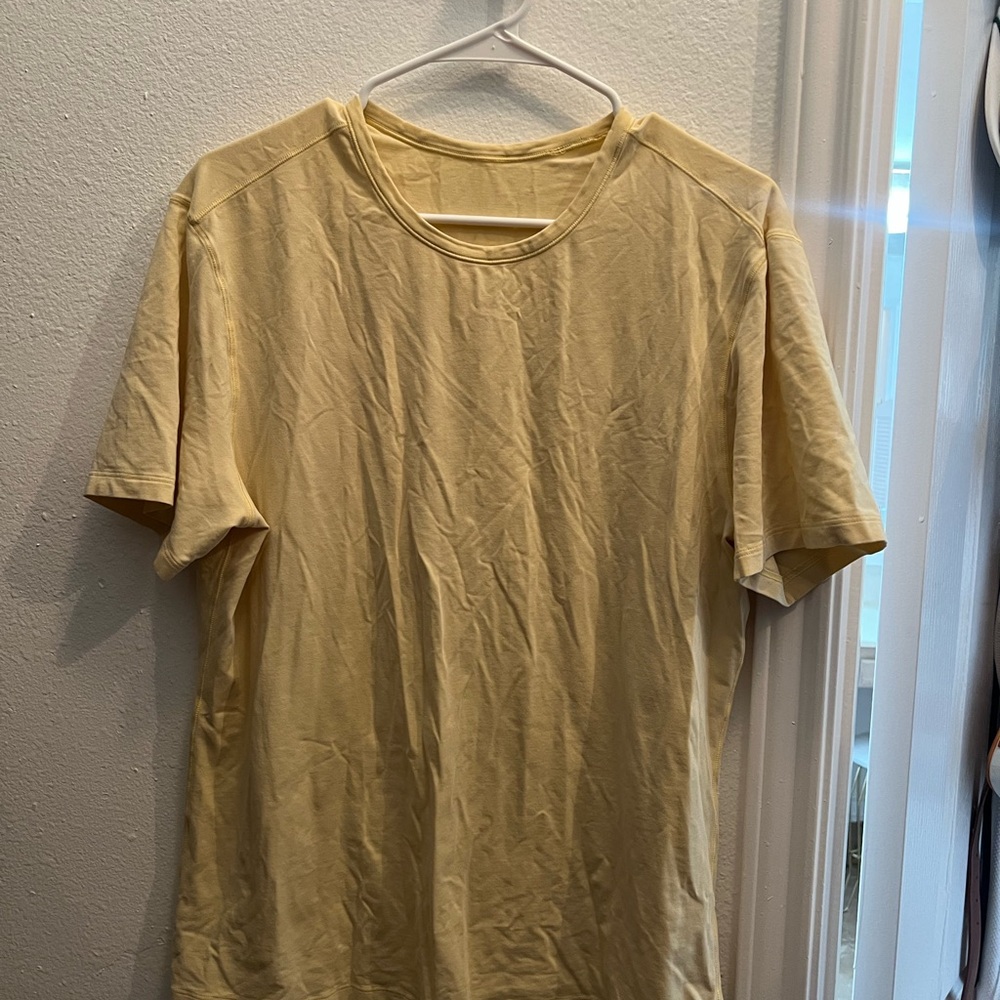 Lululemon Athletica Yellow Short Sleeve Tee